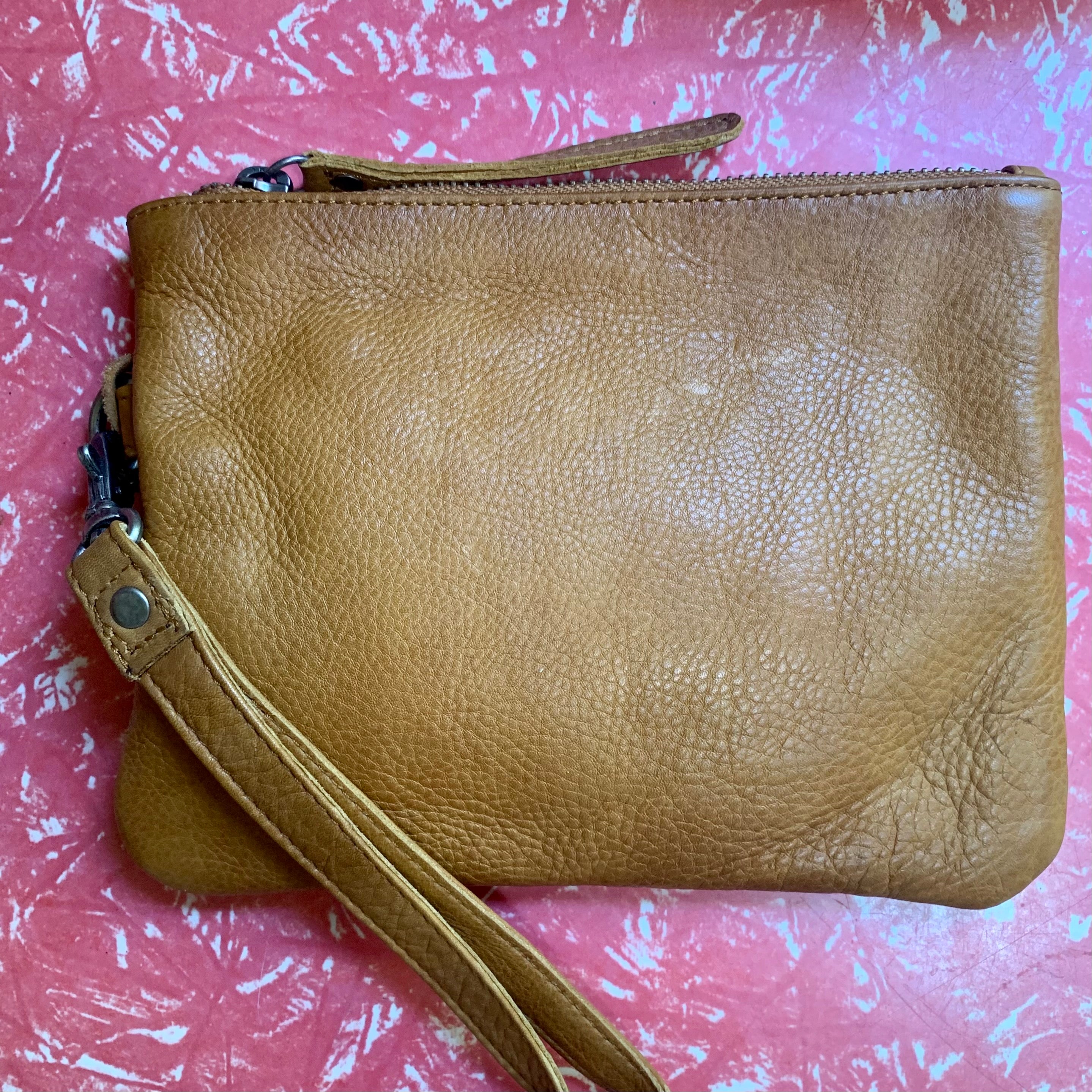 Gili purse cheap